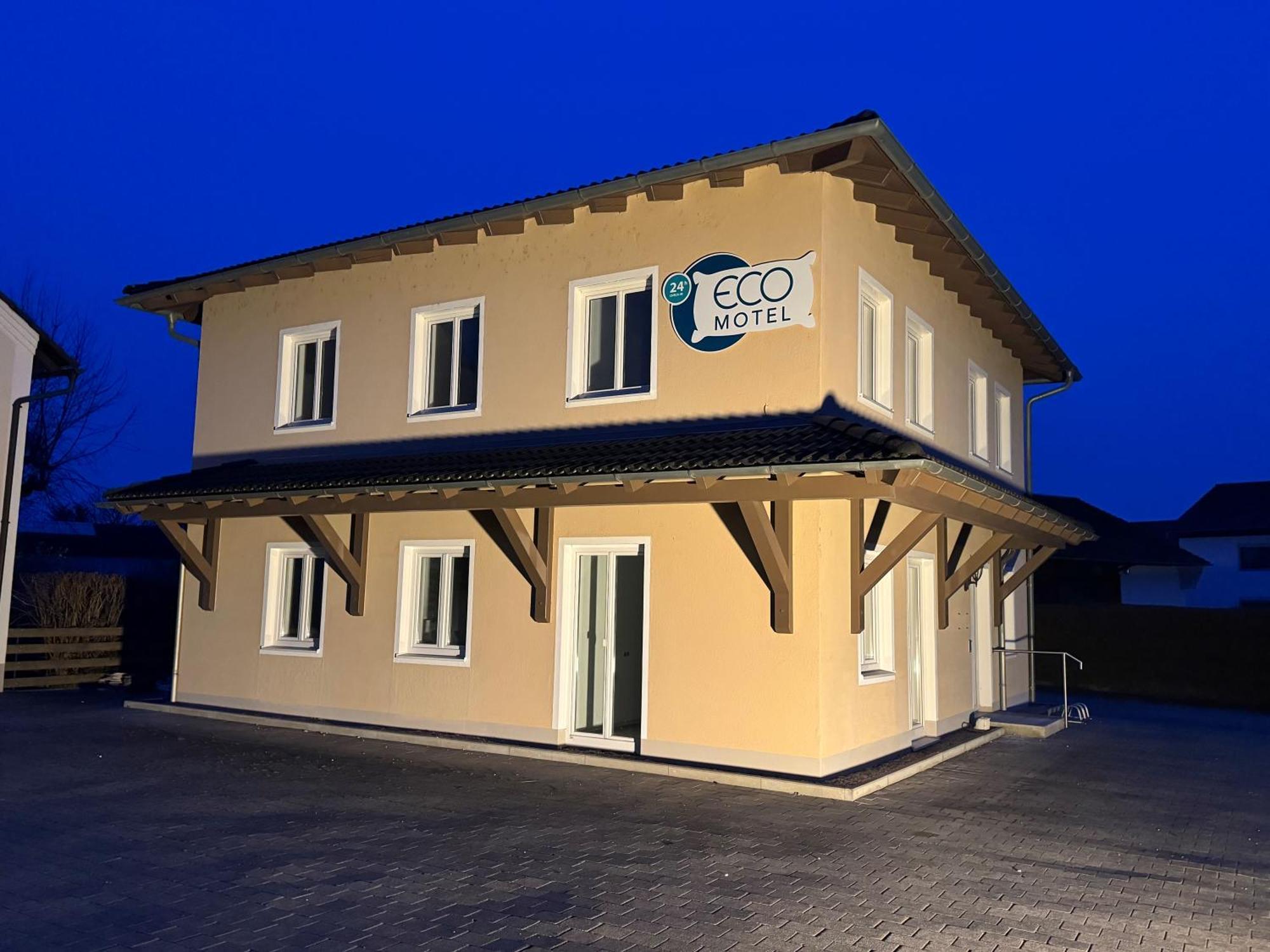 Eco Motel Wallersdorf Экстерьер фото